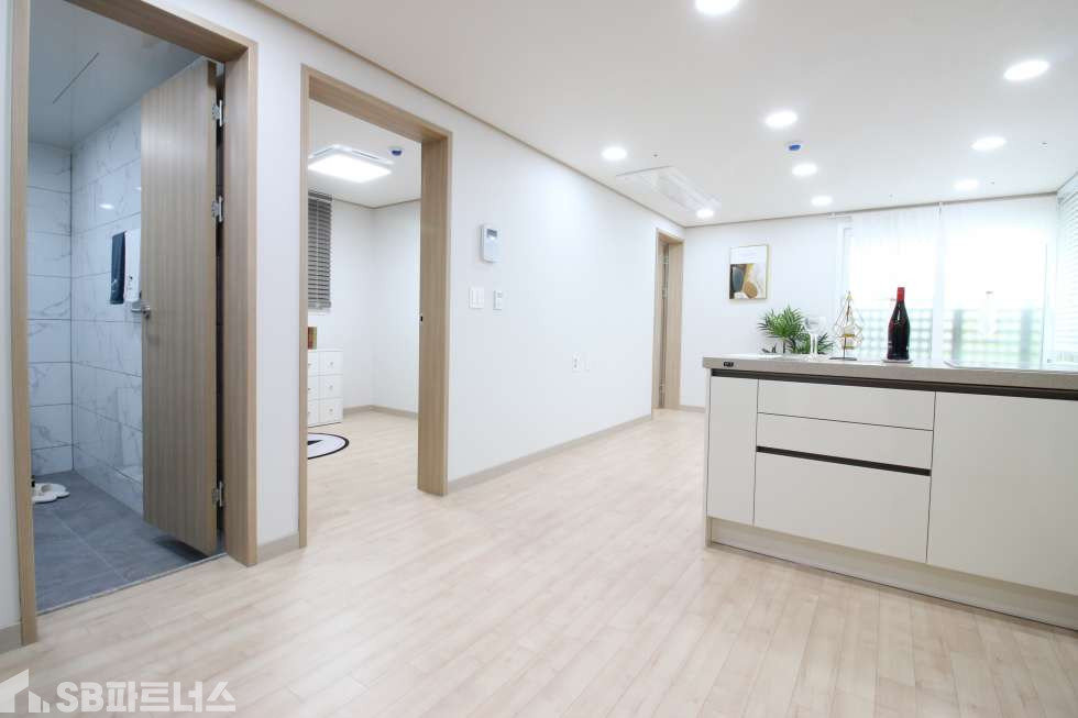경기 안양만안구 안양동 ☆ 세련된 인테리어,아파트구조에 넓은 평형대, 저렴한 분양가, 편의시설이 잘되어있는 쾌적하고 편리한 주거환경 분양 매물번호 10234 사진 3