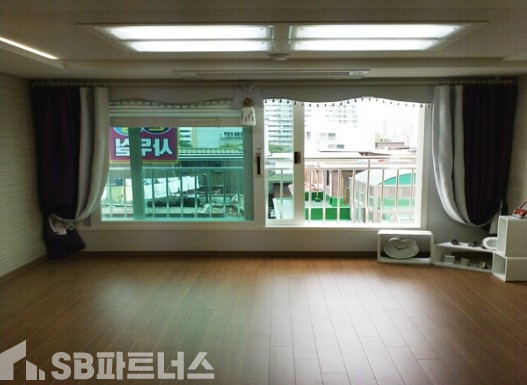 경기 수원팔달구 화서동 ★해약2세대 급매★대로변 편리한 교통 급매 넓은거실+큰방3+화2+베란다1 분양 매물번호 10349 사진 5