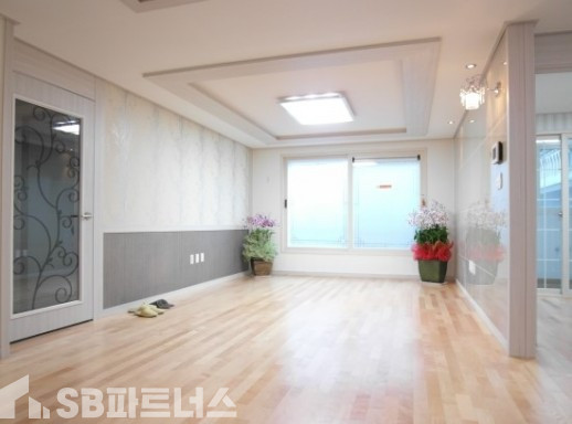 경기 용인처인구 유방동 ☆처인구주거밀집지역 저렴한입주 가능한 신축분양빌라 ★코너자리 전세대 막힘없는 남향 분양 매물번호 10679 사진 1