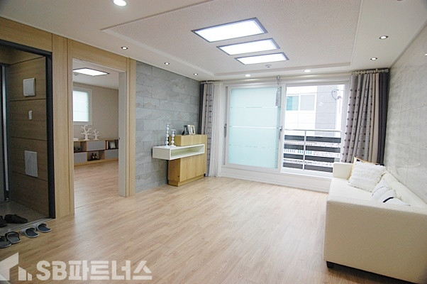 경기 수원장안구 파장동 ☆실평수큰3룸 / 가볍게 구경한번 해보세요 / 큰방3욕실2 ㄷ자 주방 / 넓은 거실 분양 매물번호 10323 사진 5