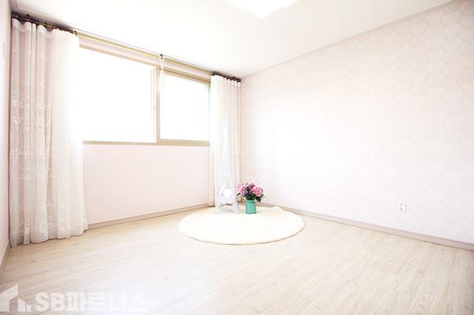 경기 수원팔달구 인계동 ★테라스 / 방3+욕2+드레스룸+테라스 ★채광 조망 완벽 ~ 크기 인테리어도 좋습니다!! 분양 매물번호 10346 사진 10
