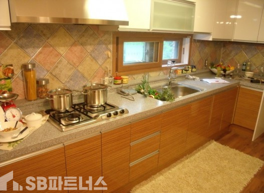 경기 성남수정구 신흥동 ☆APT형 다세대★ 세대수많은 다양한 구조 코너자리 전세대 막힘없는 남향 명품 인테리어 내진설계 분양 매물번호 10793 사진 4