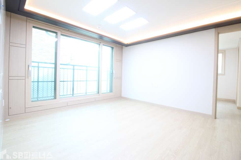 경기 광주시 목현동 ★4룸/ 방크고 거실큰집!! 대단지형 고급 빌라/입주금 부족해도 가능/무인택배함, 엘레베이터 설치 분양 매물번호 10379 사진 3