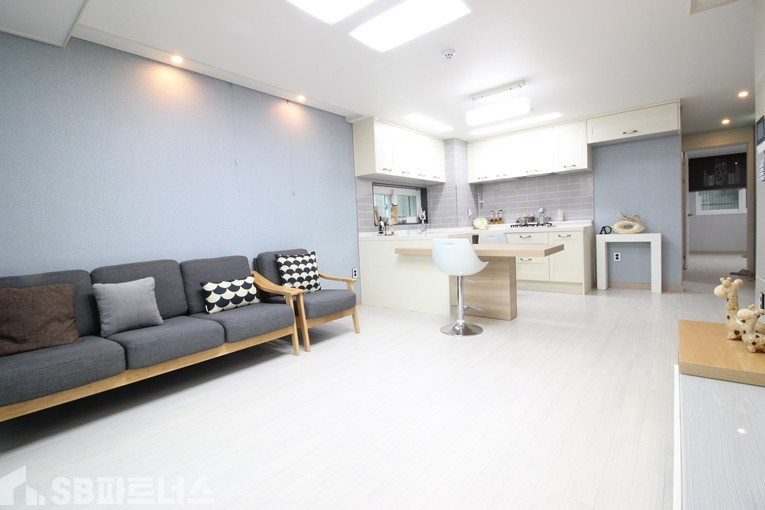 경기 성남분당구 율동 ☆큰거실+큰방3+화2+베란다 최고의 전망을 자랑하는집 잔여세대 분양 매물번호 10754 사진 2