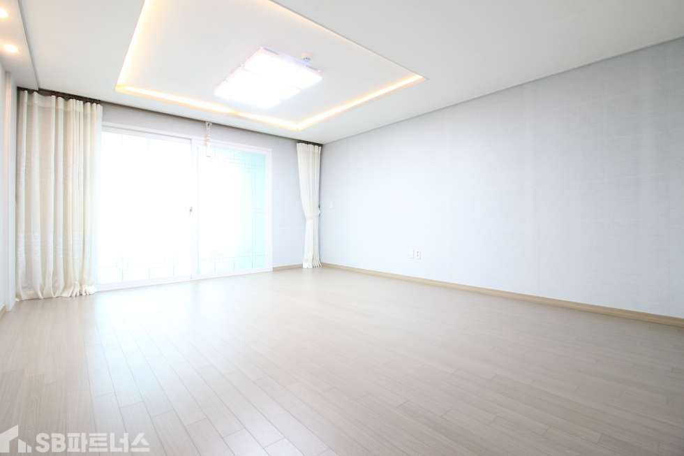 경기 용인처인구 모현읍 ☆오산리 / E/V 거실大 모던인테리어 주차도 좋은 신혼부부 안성맞춤 신축분양빌라 분양 매물번호 10713 사진 3